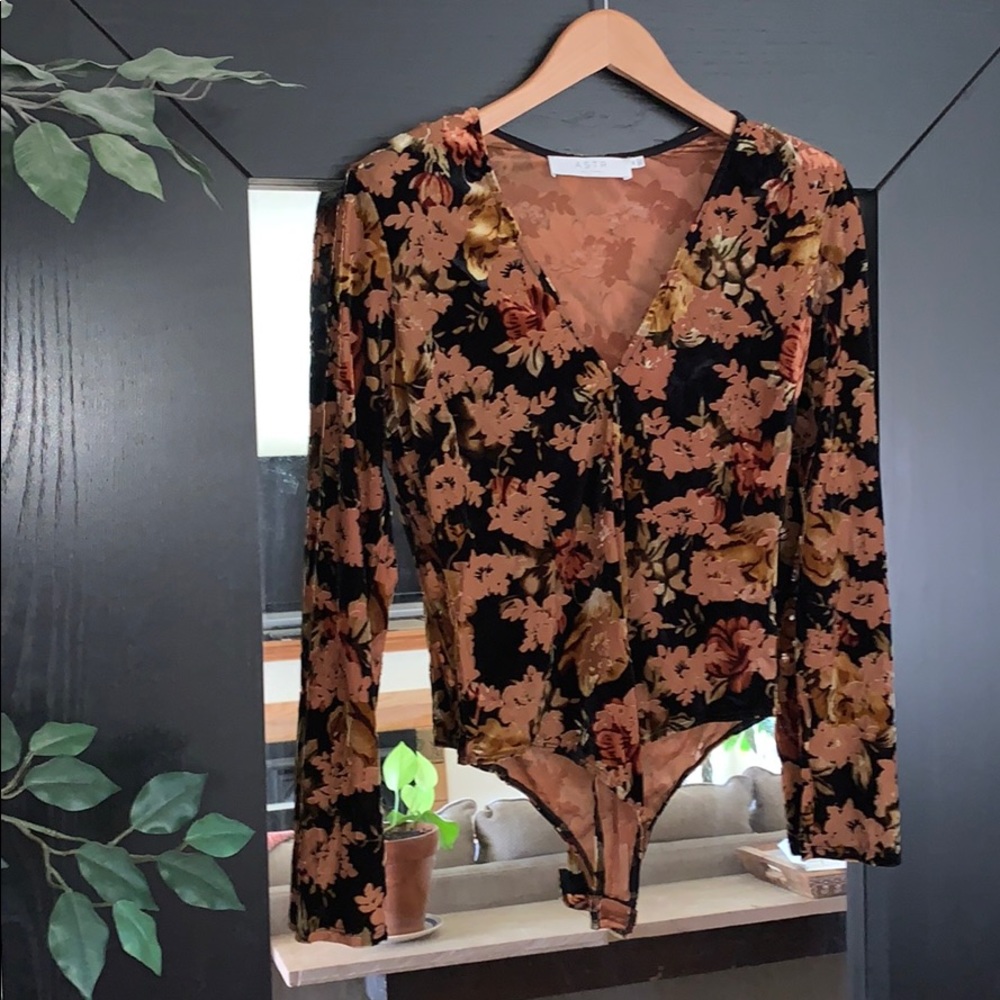 VELVET BODYSUIT